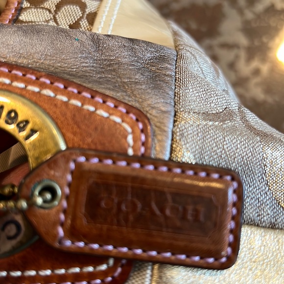 Coach Patchwork Bucket - Picture 9 of 14